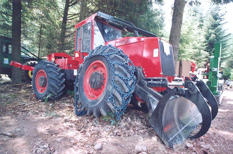 Camox skidder