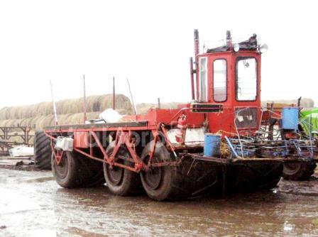 Seiga 6x6 for reed harvester