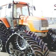 Soucy-Tracks on agricultural tractor