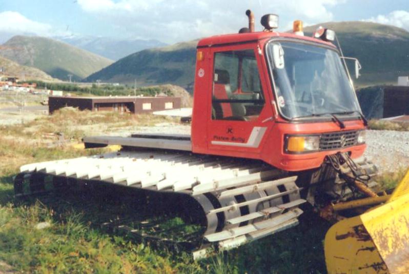 Kässborhrer Pisten Bully Groomer