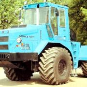 MoAZ-49011 tractor