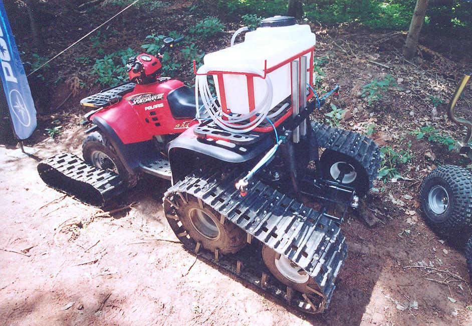 Polaris tracked quad