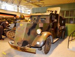 14-m31-armoured-car.jpg