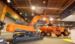 15 2015 04 20 498a doosan stall