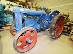 17 dsc 0120a fordson model f