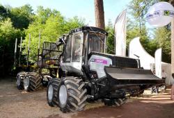 2014 06 21 193a logset 5fp 8x8 forwarder