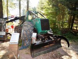 2014 06 21 330a camox f175 skidder