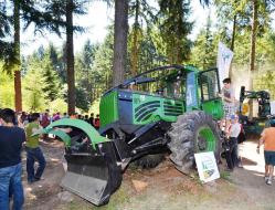 2014 06 21 374a hsm 904 s skidder