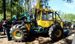 2014 06 21 389a hsm 904 s skidder