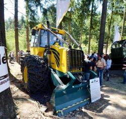 2014 06 21 390a hsm 904 s skidder