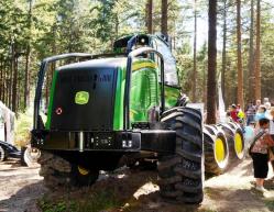 2014 06 21 430a john deere 1470e harvester