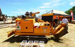 2014 06 21 586a track stump grinder 3400 track of bandit