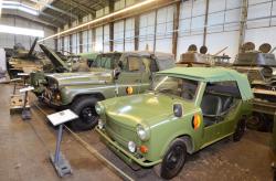 23 2015 04 24 249a trabbant and uaz cars