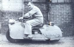 2x2-motorcycle-mgd-1943.jpg