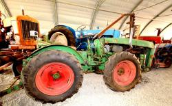 31 holder articulated tractor a 45 1976