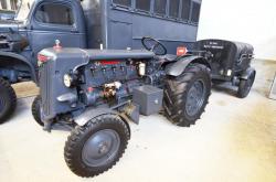 32 2015 04 24 312a hurlimann d 200 tractor