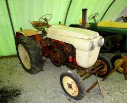 32 a case 204 tractor 1960