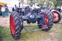 41-farmall.jpg