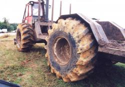 42a-4x4-skidder-2.jpg