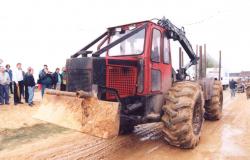 42b-4x4-skidder-3.jpg