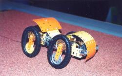 60-meccano-model-3.jpg