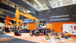 62 2015 04 20 625a hitachi stall