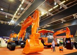 63 2015 04 20 627a hitachi stall