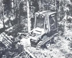 Makeri-tractor.jpg