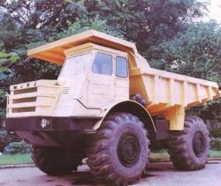 Rear-Dump-Truck-MoAz-522-1967.jpg