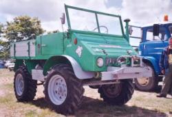 Unimog-401-1.jpg