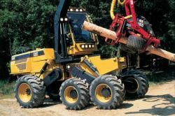 caterpillar-580-6x6.jpg