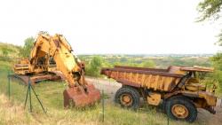 Dsc 0569a caterpillar 7730 dump truck