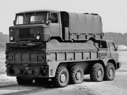 gaz-44-8x8-1972.jpg