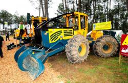 hsm-904-s-skidder.jpg