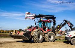 Huddig articulated tractor