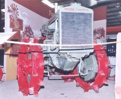 massey-harris-articulated-4x4-2.jpg