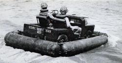 mighty-mite-with-floats-1953.jpg