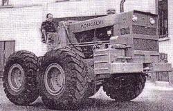 moncalvi-tractor.jpg