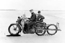 Oscar bak tracked motorcycle