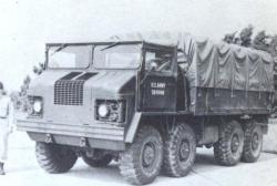 reo-xm453e3-8x8-amphibious-1960.jpg