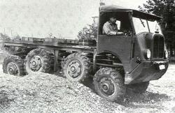 saurer-m8-8x8-2.jpg