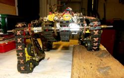 self-leveling-vehicle-in-meccano.jpg