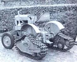 semi-tracked-hulle-on-deutz-tractor.jpg