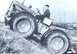 st-chamond-4x4-tractor-1958.jpg