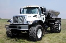 stahly-on-navistar-chassis.jpg