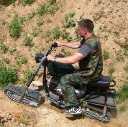 tracked-motorcycle-of-edward-gerashchenko.jpg