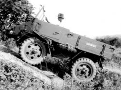 Unimog 4