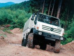 Unimog U 2450 L 6x6