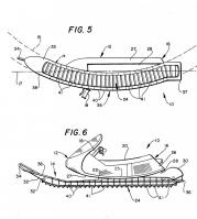 US004714125-003 Snowmobile with Bendable Track