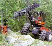 Valmet-901-935 Harvester